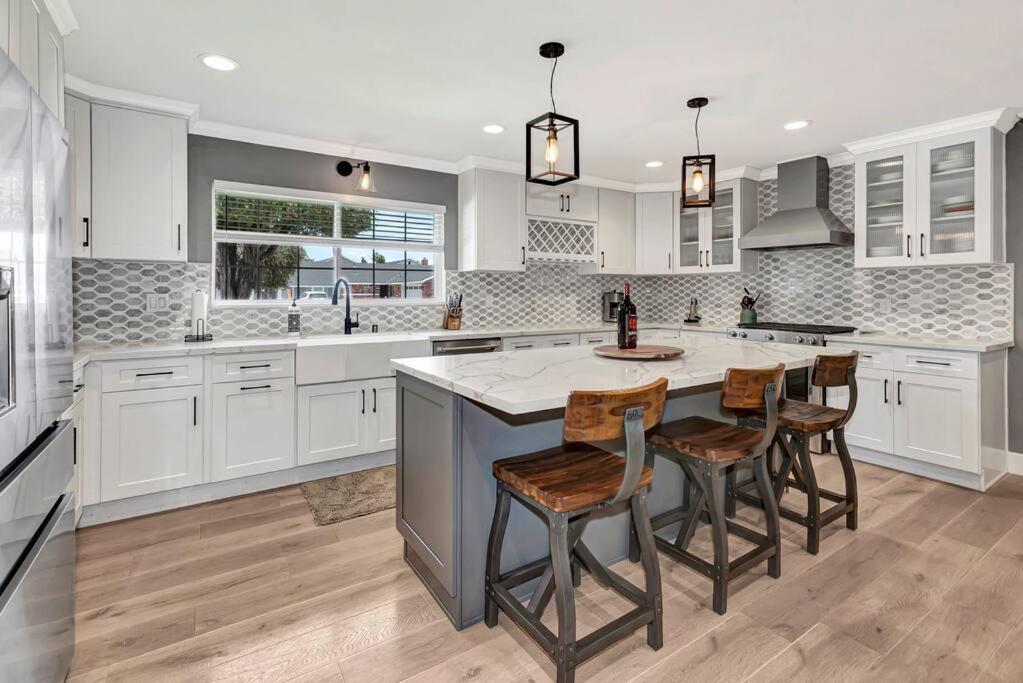 Huntington Beach, Ac, Pool, Hot Tub, Detached Office, Close To Beach, Outside Entertaining Area Eksteriør billede