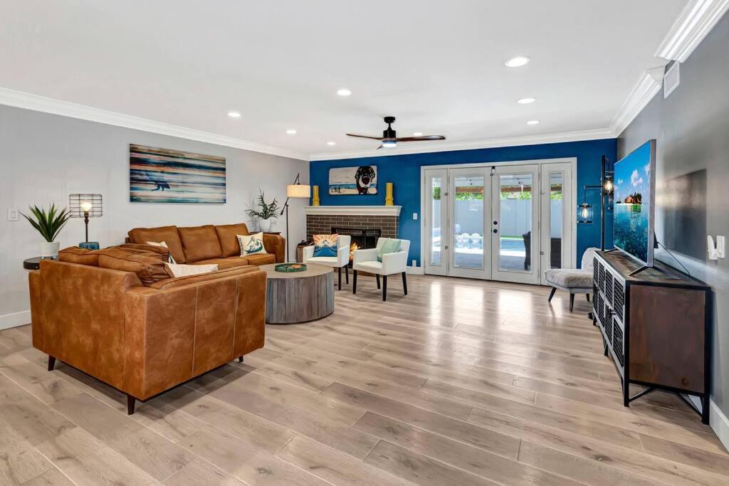 Huntington Beach, Ac, Pool, Hot Tub, Detached Office, Close To Beach, Outside Entertaining Area Eksteriør billede