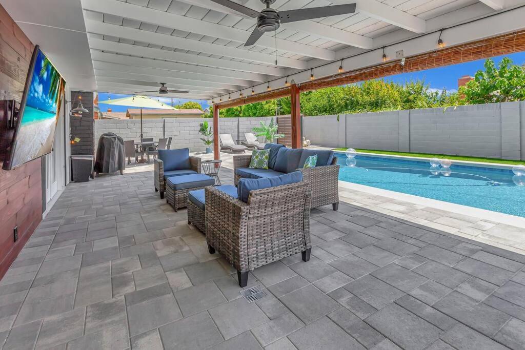 Huntington Beach, Ac, Pool, Hot Tub, Detached Office, Close To Beach, Outside Entertaining Area Eksteriør billede